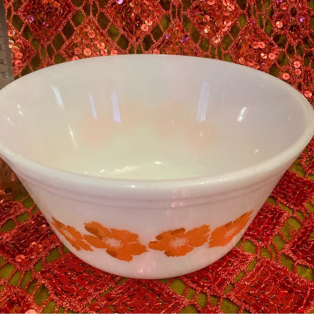 Vintage FireKing Milk Glass mixing bowl